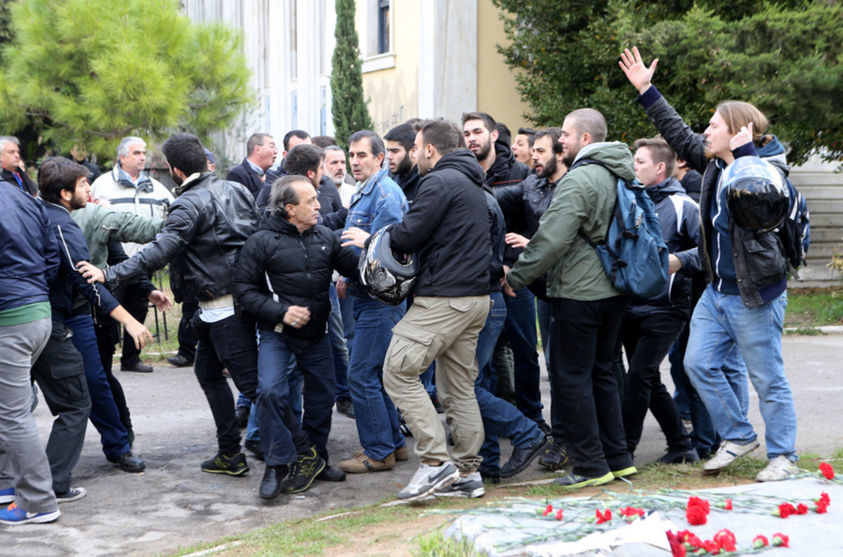 Ένταση στο Πολυτεχνείο [pics]