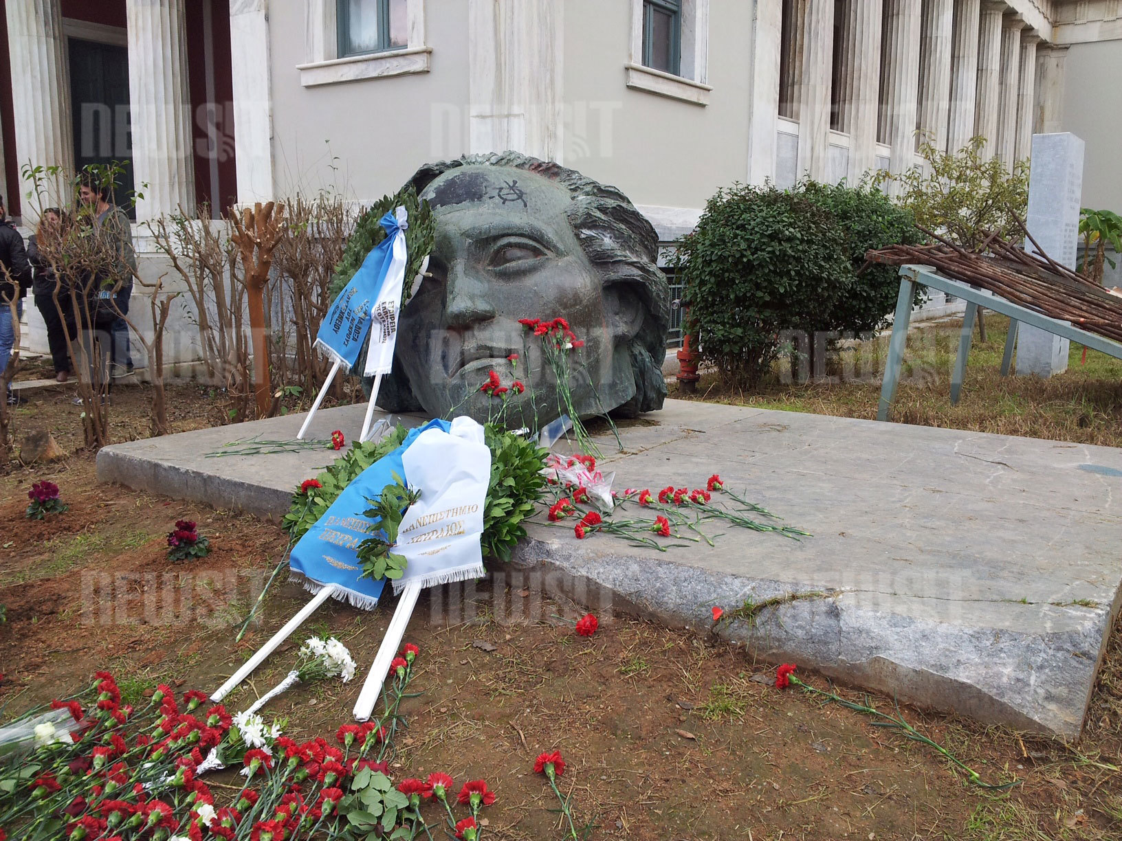 Πολυτεχνείο: Άνοιξαν οι πύλες για τις 3ημερες εκδηλώσεις – “Φρούριο” η Αθήνα