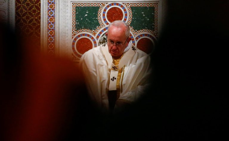 Πάπας: Συγγνώμη για τους παιδεραστές παπάδες