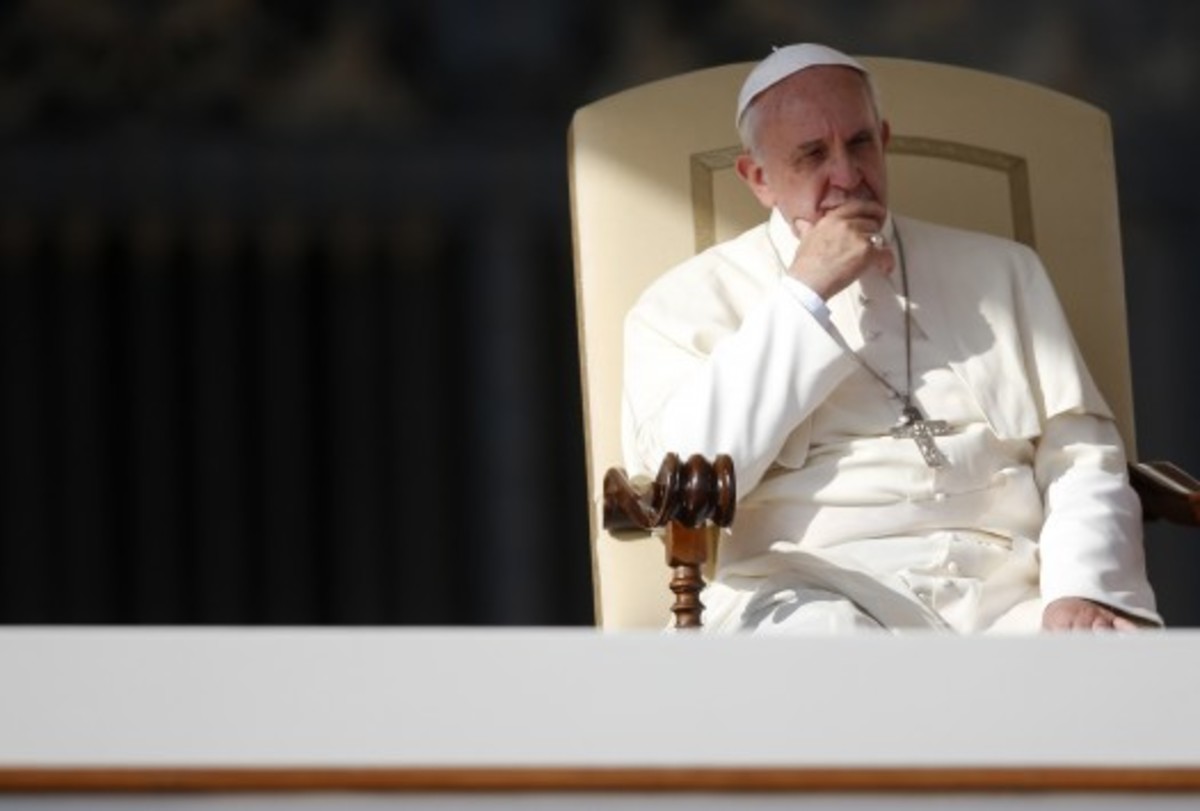 Ο Πάπας Φραγκίσκος κηρύσσει “πόλεμο” κατά της μαφίας κι απειλεί με αφορισμούς