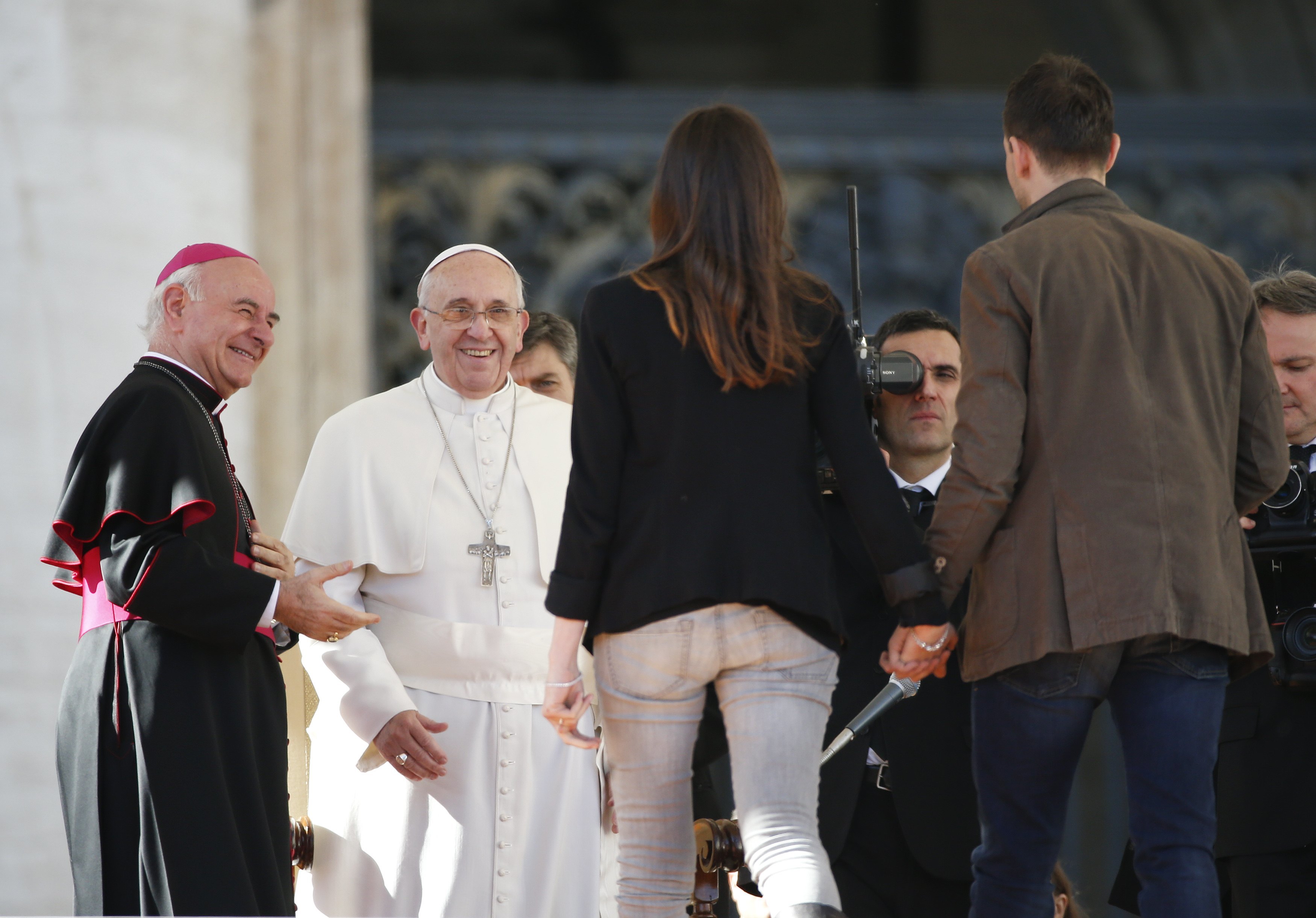 Ο Πάπας συνάντησε ζευγάρια στη γιορτή του Αγ. Βαλεντίνου