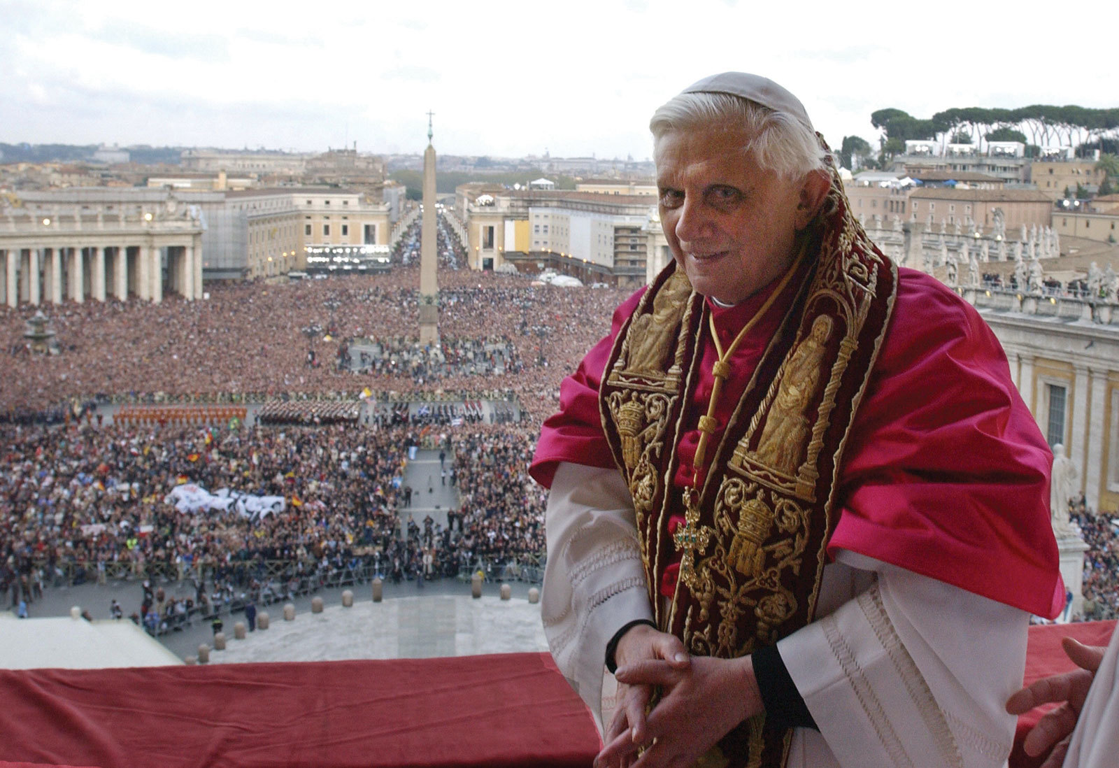 Ο Πάπας απένειμε χάρη στον μπάτλερ του για το σκάνδαλο Vatileaks