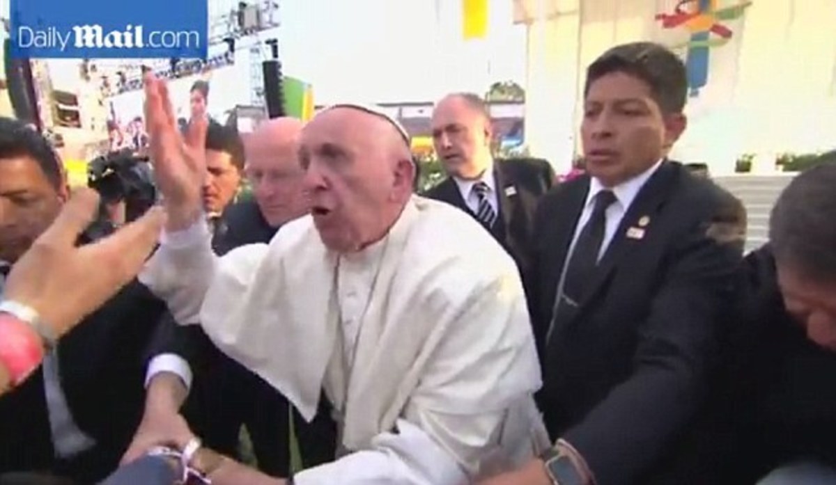 Έβαλε τις φωνές στους πιστούς ο Πάπας: Μην είστε εγωιστές! (VIDEO)