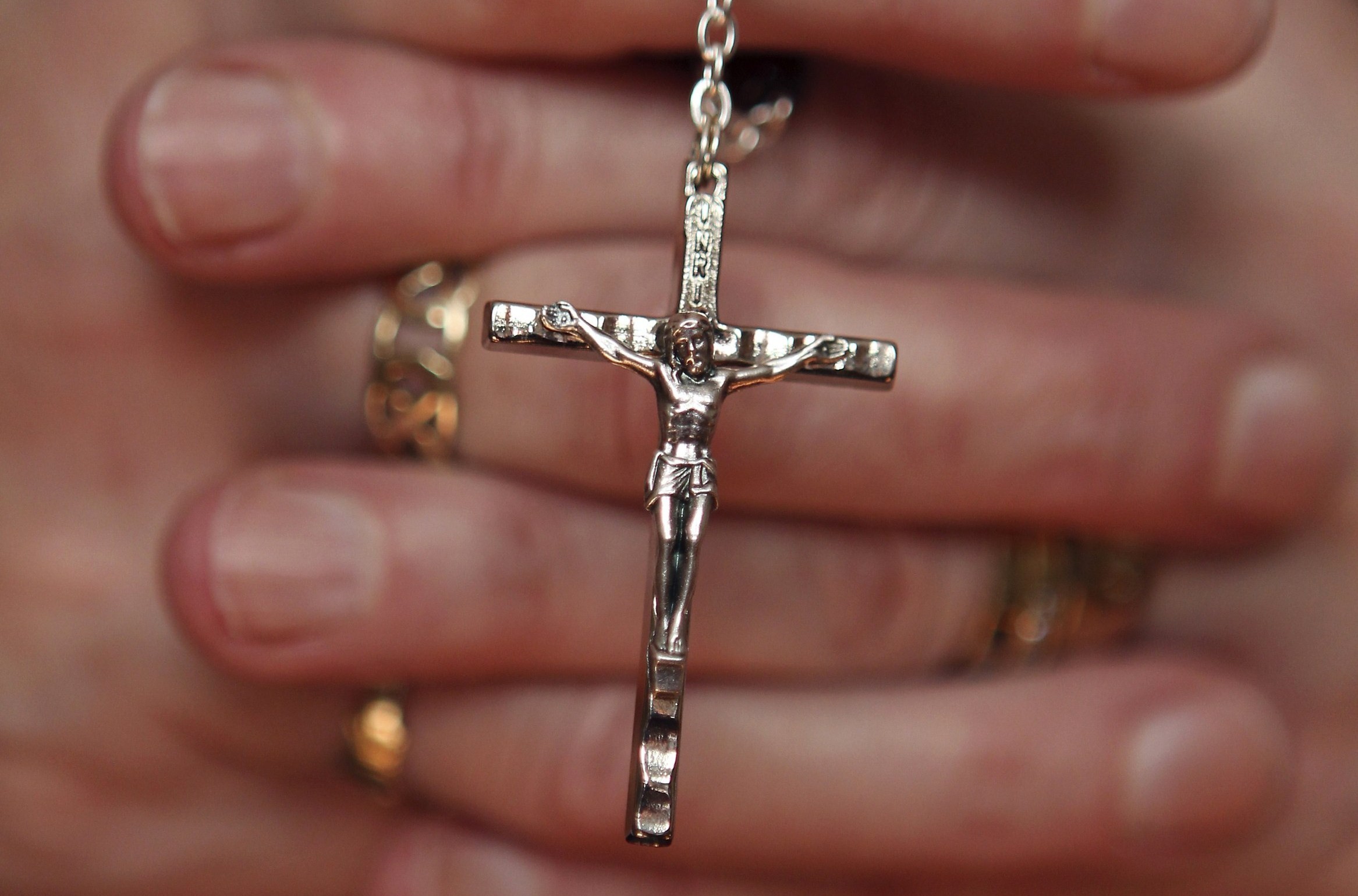 ΗΠΑ: Πρώην επίσκοπος της καθολικής εκκλησίας παραδέχτηκε πως 25 χρόνια συγκάλυπτε σεξουαλική κακοποίηση παιδιών
