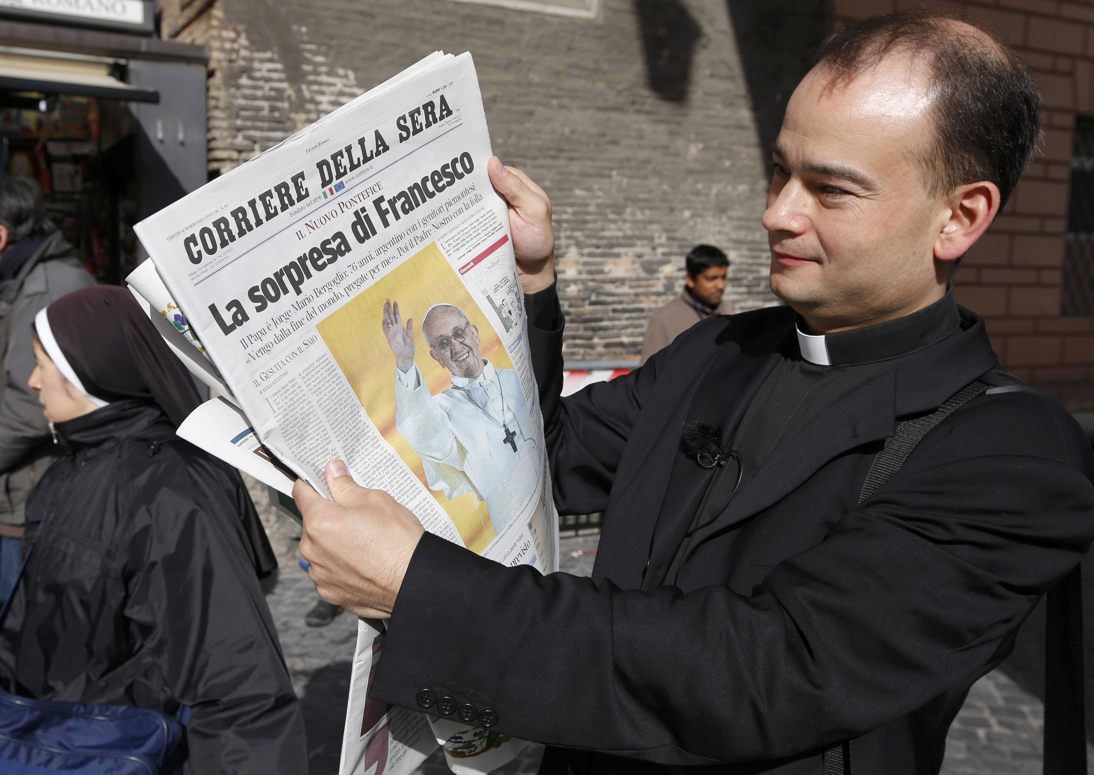 Ιταλικός Τύπος για τον νέο Πάπα: Επανάσταση στον Άγιο Πέτρο