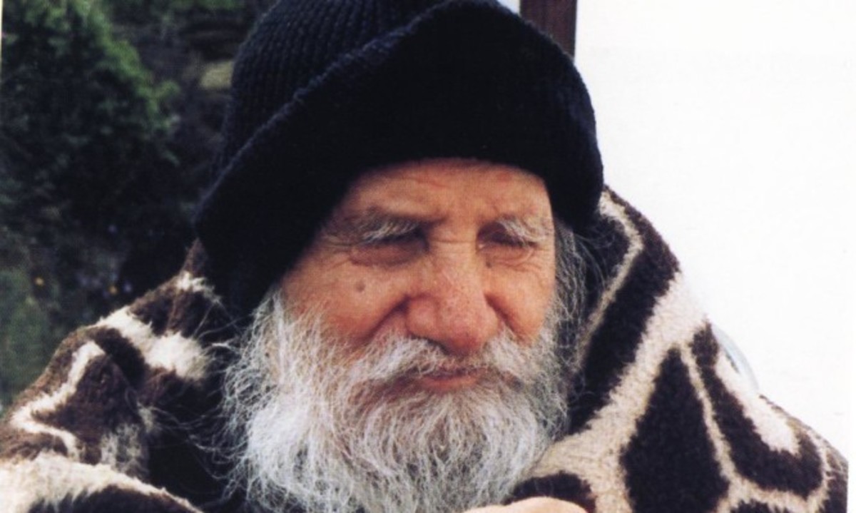 Άγιος Πορφύριος: Δείτε τις φωτογραφίες του πιο σύγχρονου Αγίου της Εκκλησίας