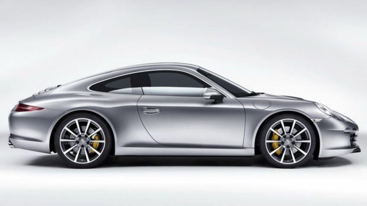 Η νέα Porsche 911 μπορεί ν’ αποκτήσει υβριδική έκδοση