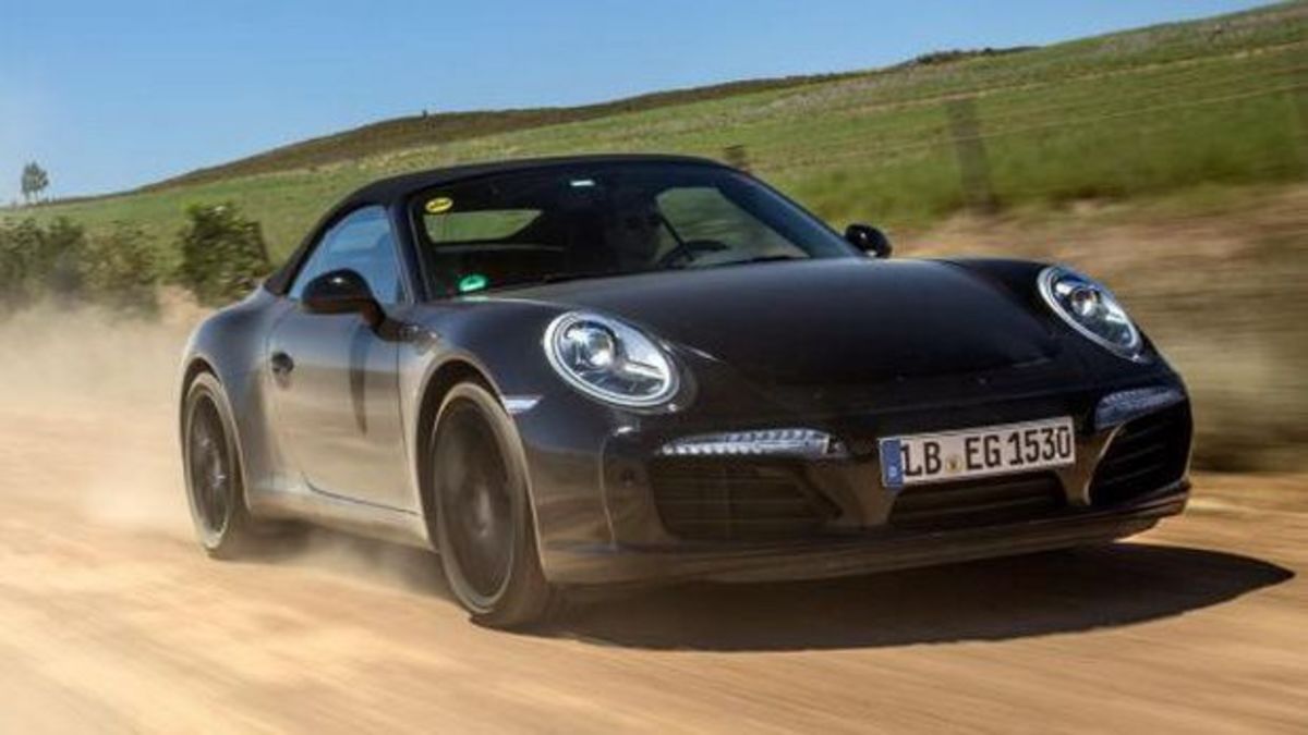 Η Porsche μας αποκαλύπτει σιγά σιγά τη νέα 911
