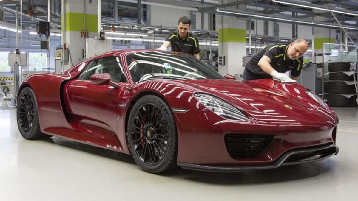 Τέλος στην παραγωγή της Porsche 918 Spyder (VIDEO)