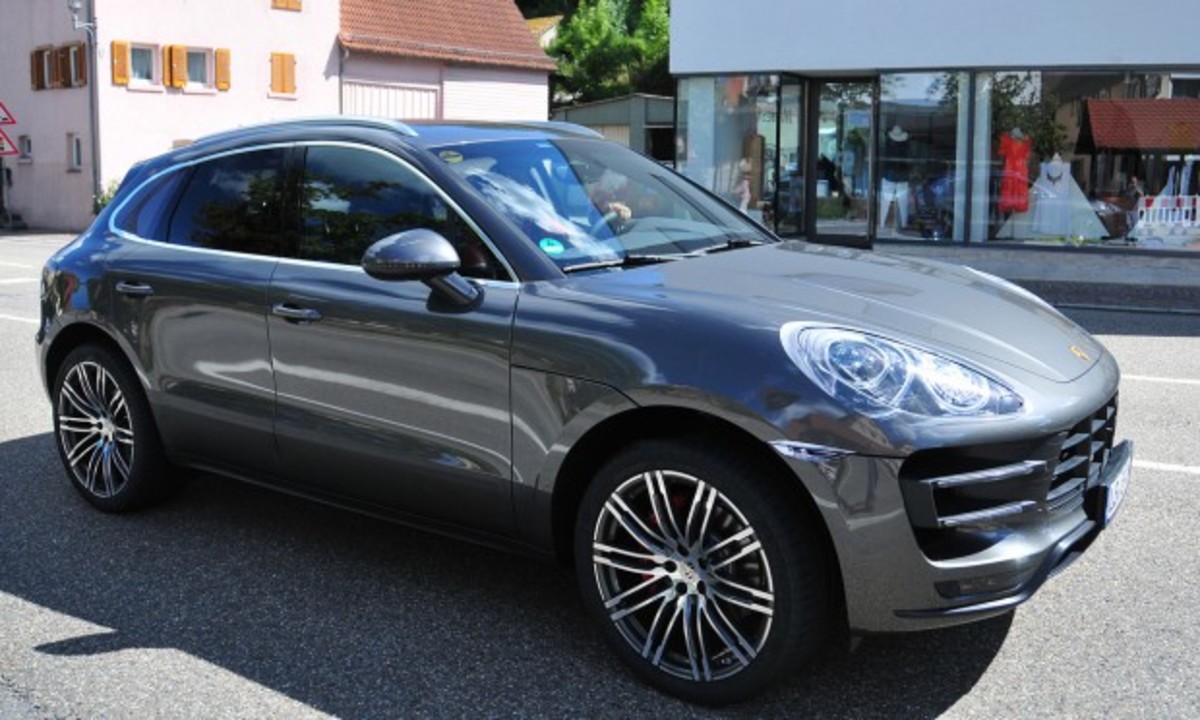 Η νέα Porsche Macan αποκαλύπτεται