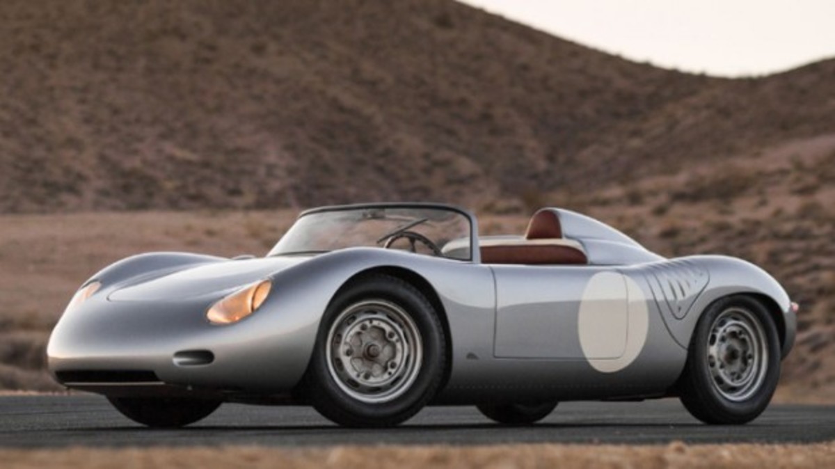 Σε δημοπρασία μια σπάνια Porsche 718 Spyder του ’61