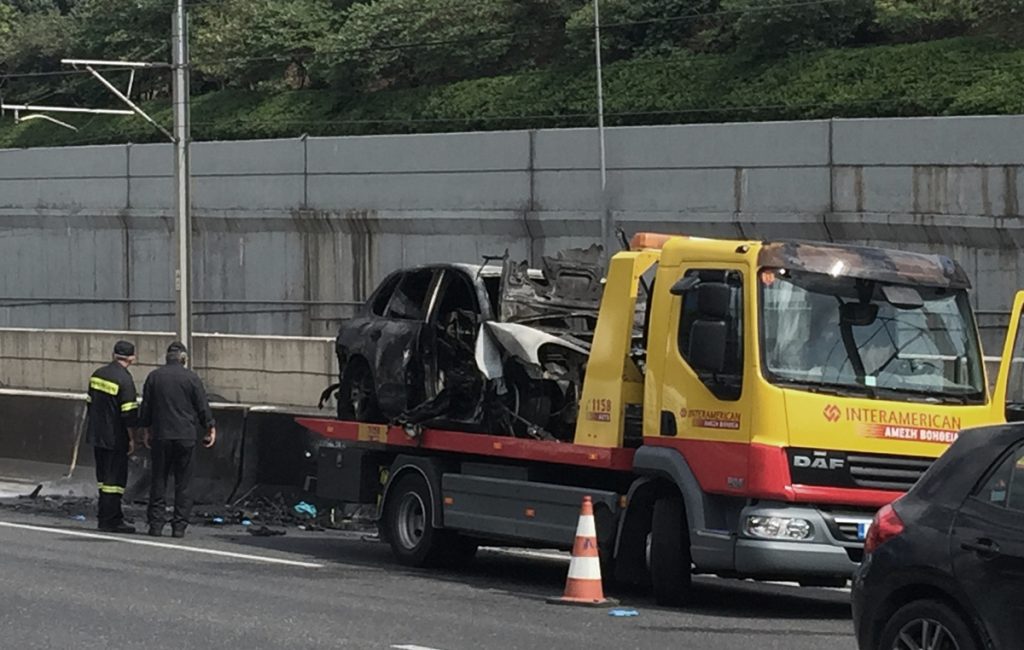 Φύλλο και φτερό η μοιραία Porsche του Παναγιώτη Μαυρίκου – Στα εγκληματολογικά της ΕΛ.ΑΣ. “ψάχνουν” το αν υπήρξε δολιοφθορά