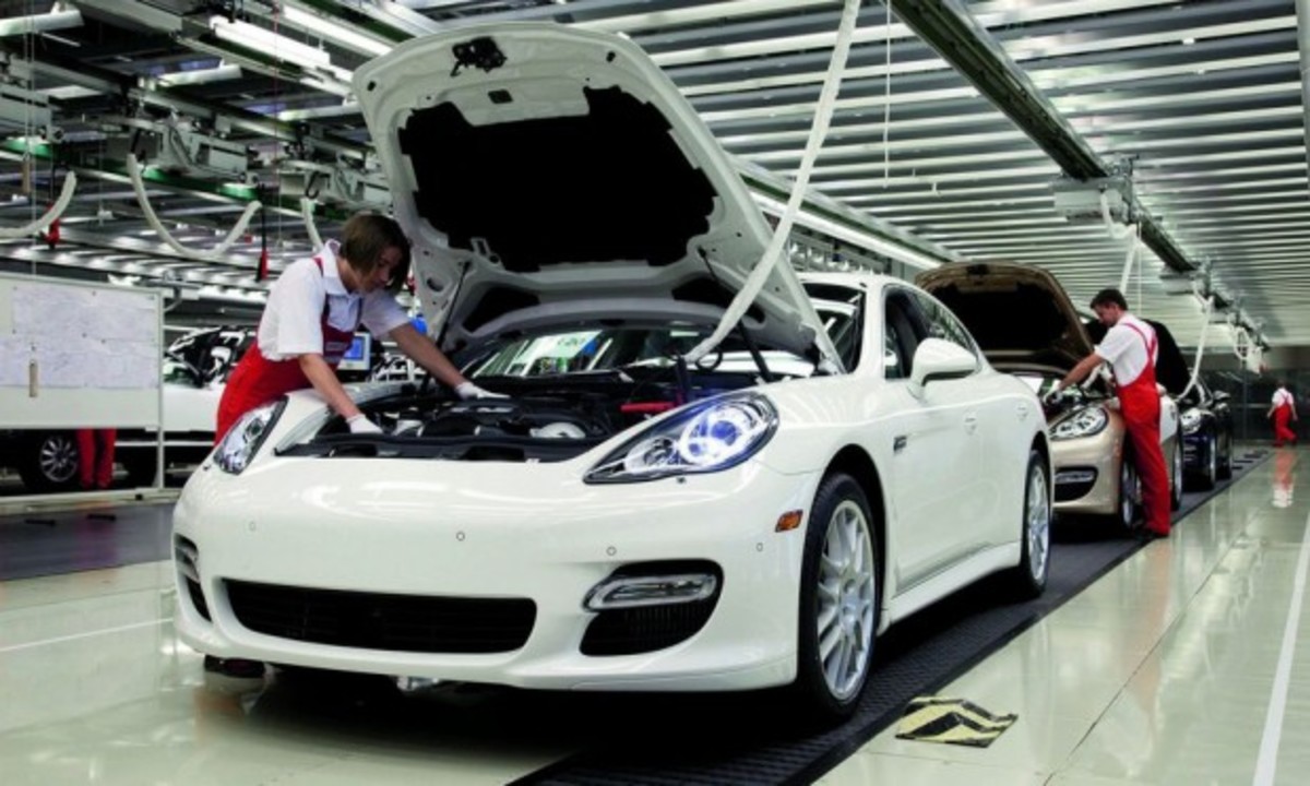 Η Porsche δίνει μπόνους € 8.200 σε κάθε εργαζόμενό της