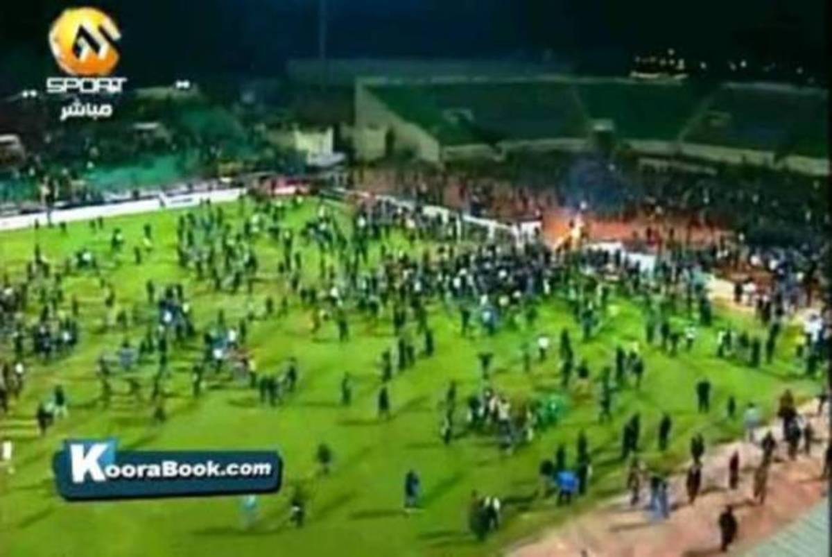 Θανατική ποινή σε 21 άτομα για την τραγωδία στο Πορτ Σάιντ – 8 νεκροί σε επεισόδια