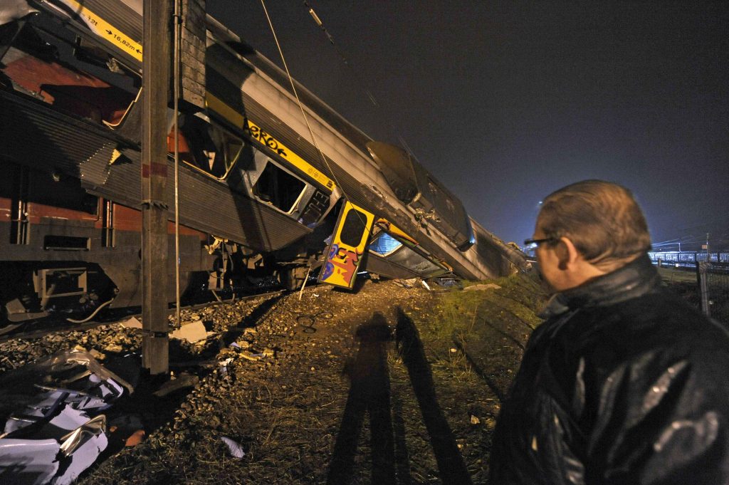 Σύγκρουση τρένων με 11 τραυματίες στην Πορτογαλία (ΦΩΤΟ)
