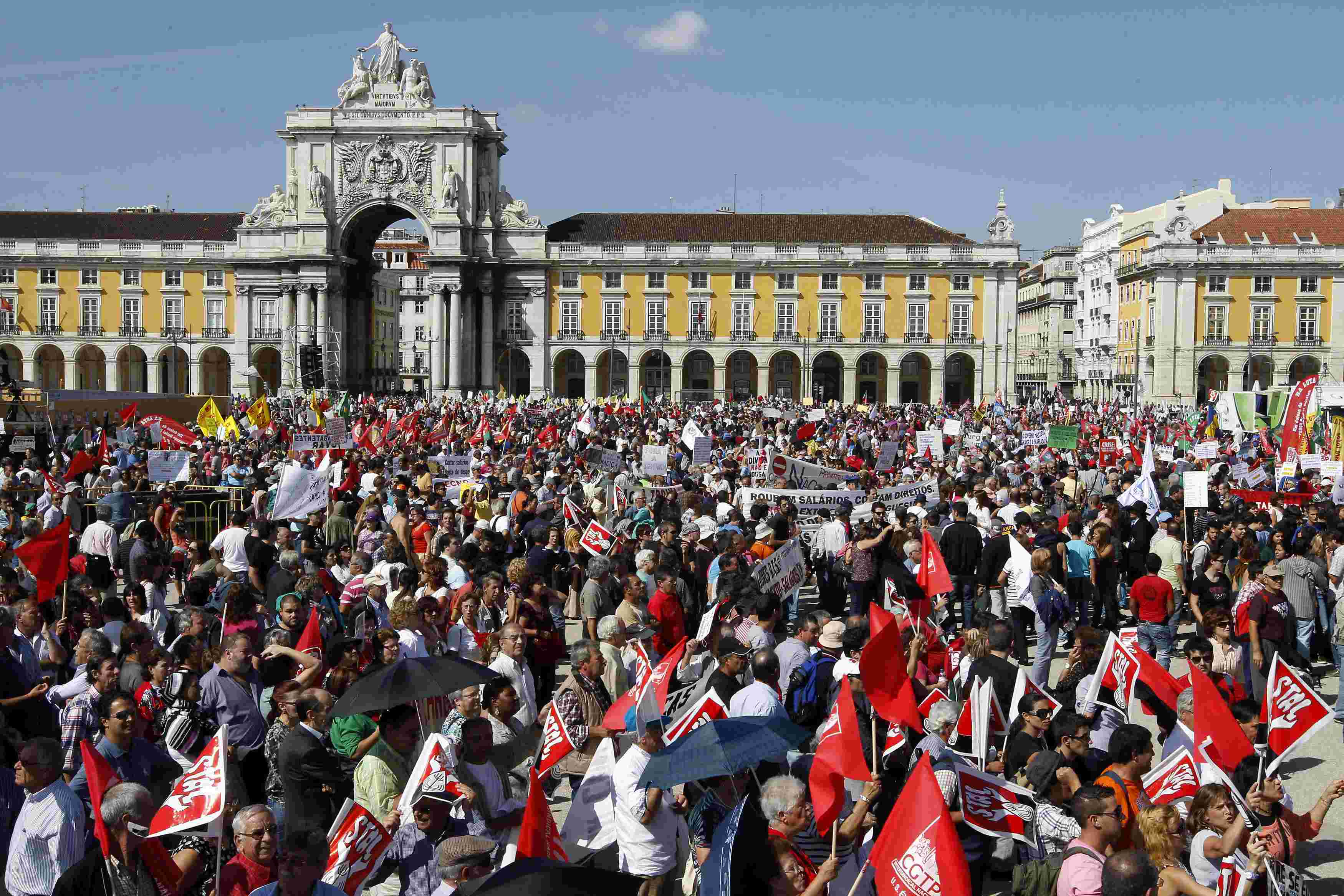Γενική απεργία στην Πορτογαλία για τα μέτρα λιτότητας