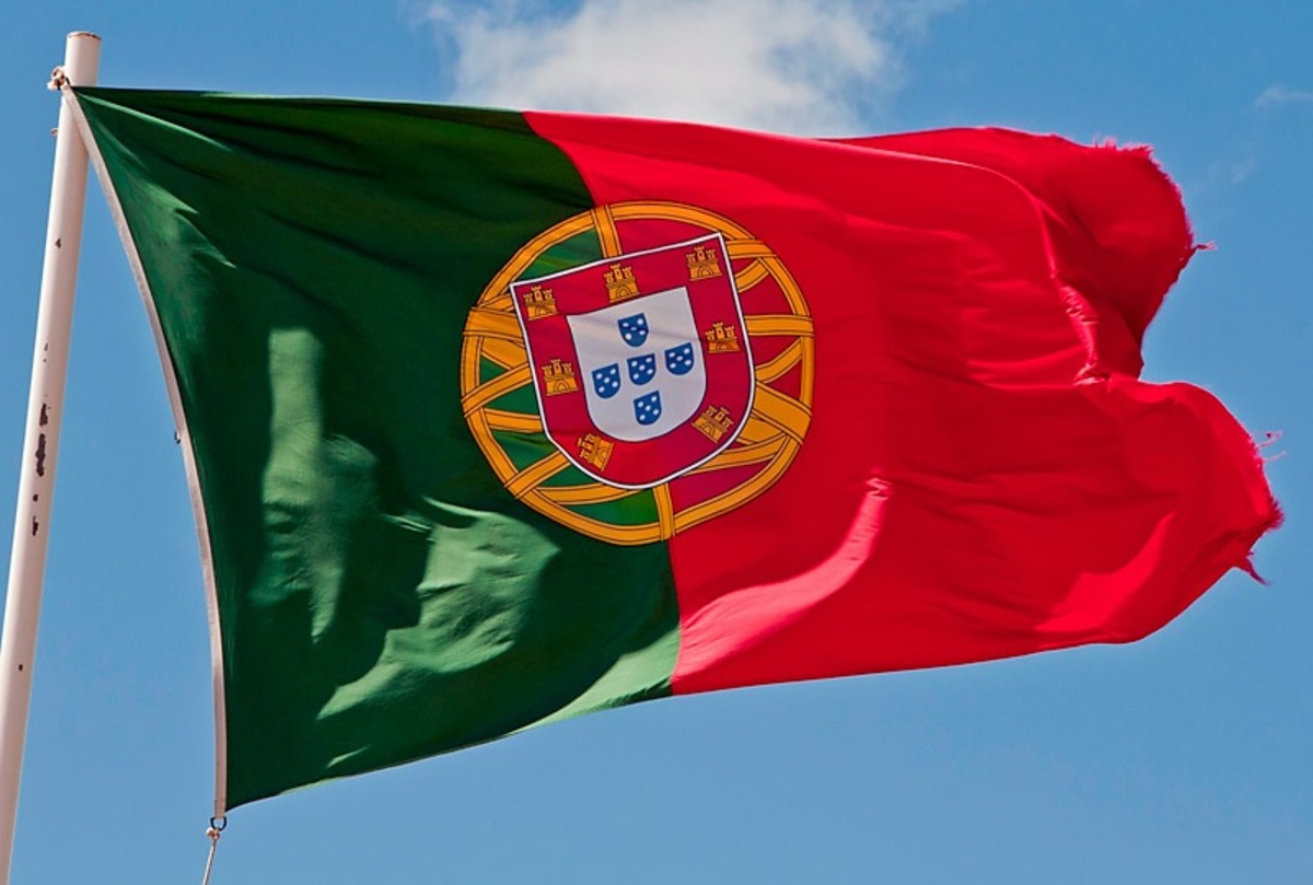 Португальский государственный страны. Флаг Португалии. Флаг Республики Португалия. Флаг Portugal. Флаги государств Португалия.