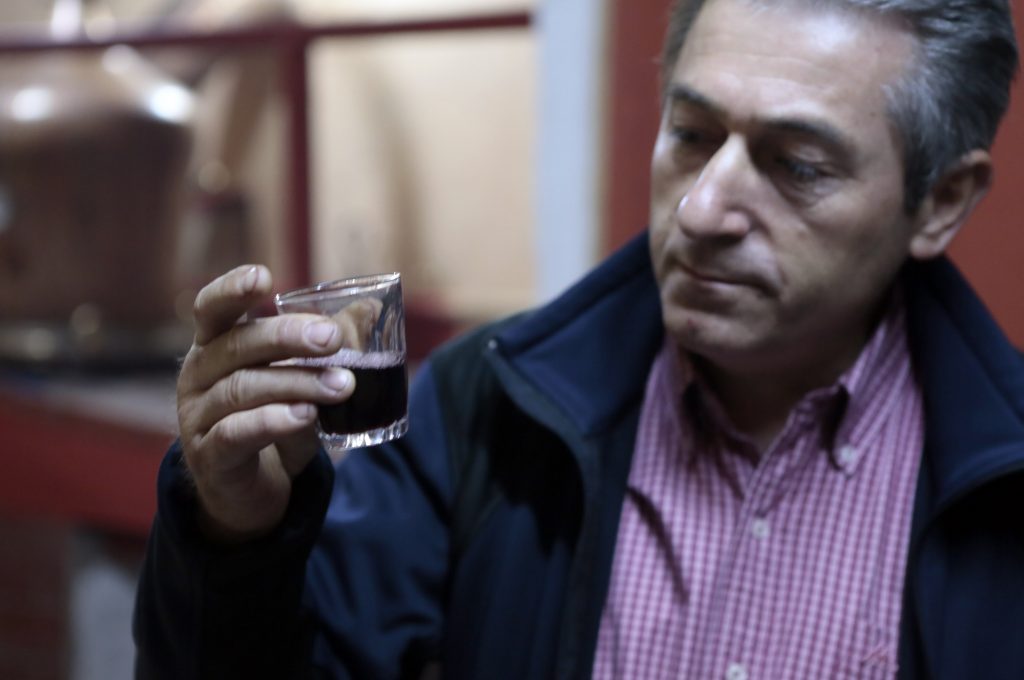 Αλκoόλ με μέτρο για καλή λειτουργία της καρδιάς συστήνουν δύο νέες έρευνες