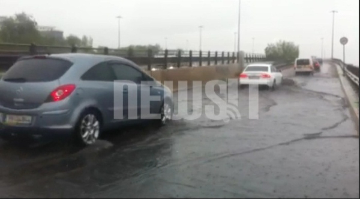 Δρόμοι-ποτάμια στον Πειραιά