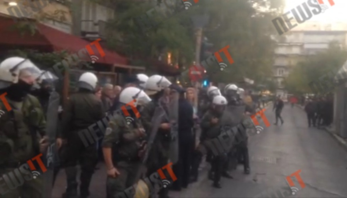 Συγκέντρωση στη Βικτώρια