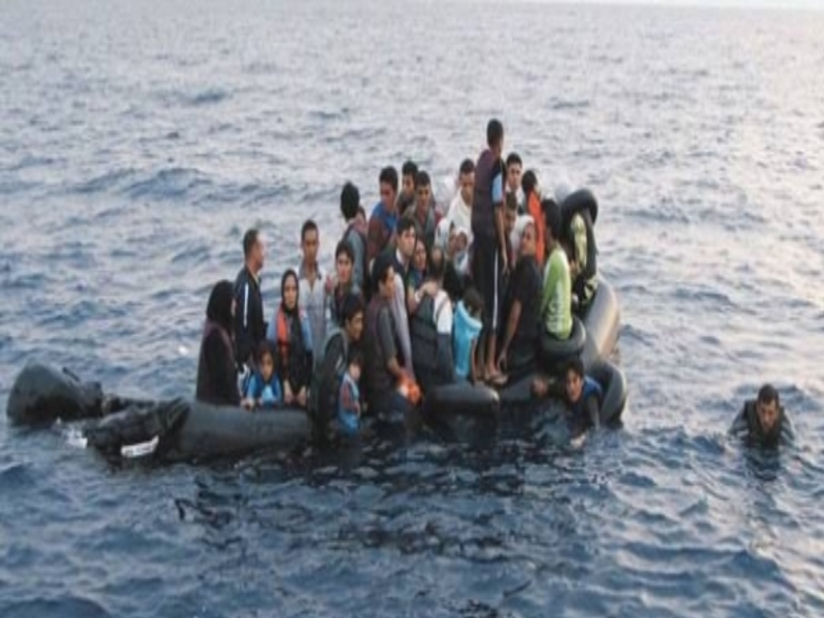 Arrestati 25 migranti partiti in nave per l’Italia