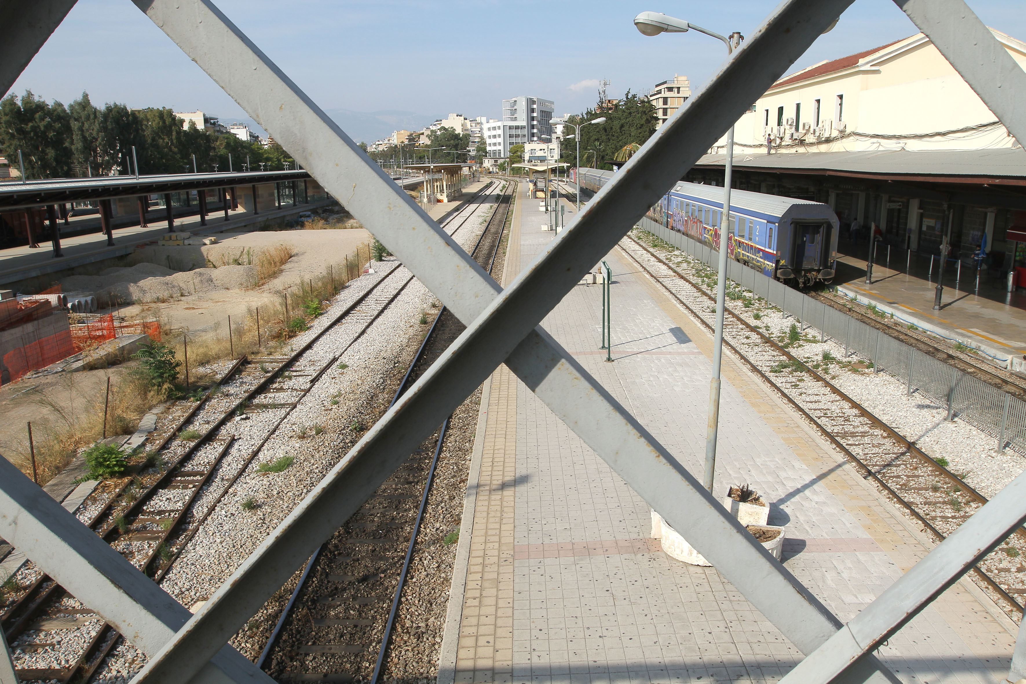 Χειρόφρενο την Τετάρτη σε ΟΣΕ και προαστιακό