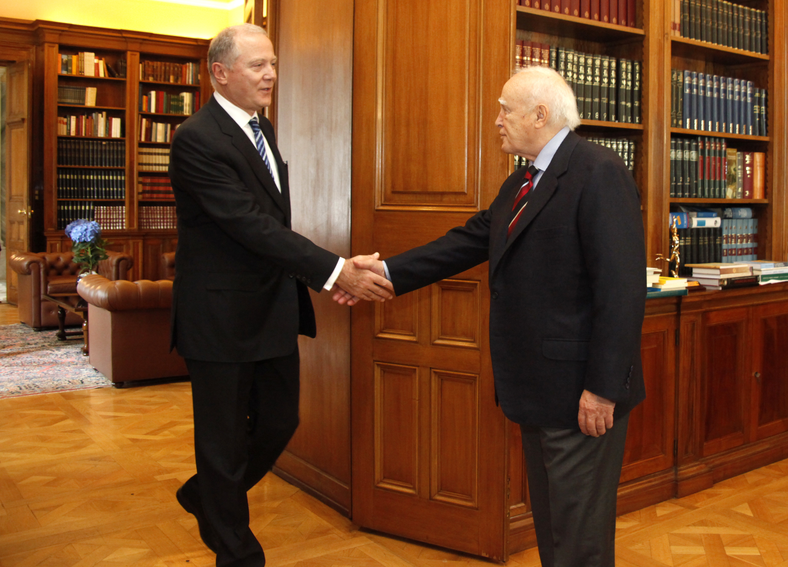 Ο Προβόπουλος έδειξε στον Παπούλια το δρόμο για την ανάπτυξη