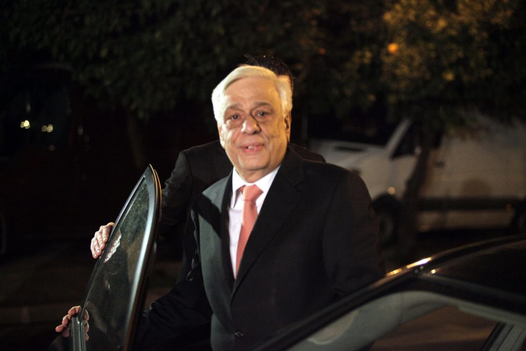 Νέος Πρόεδρος ο Προκόπης Παυλόπουλος με 233 ψήφους υπέρ – 30 ψήφοι για το Νίκο Αλιβιζάτο και 32 παρών