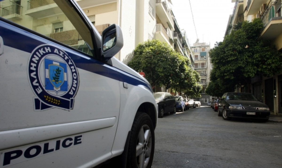 Πάτρα: Διέρρηξαν προποτζίδικο και πήραν… 150 ευρώ