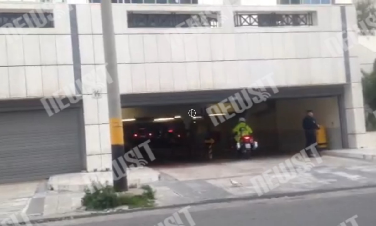 Η προσαγωγή των τρομοκρατών