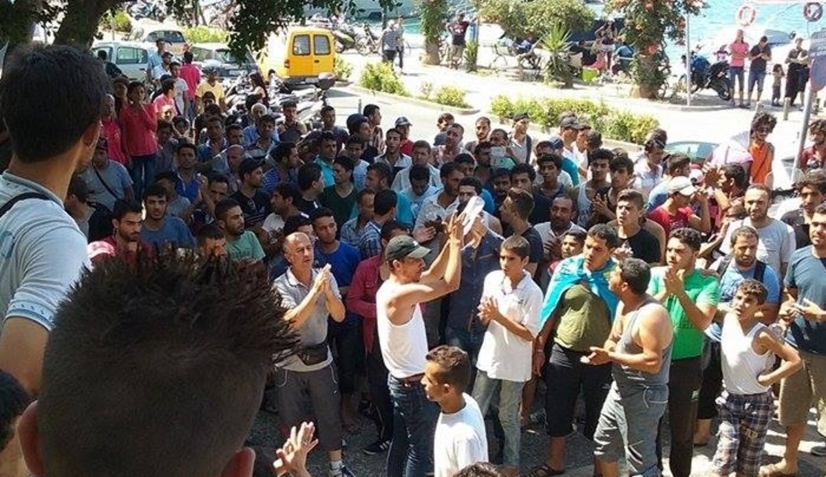 Ο Θεός να τους λυπηθεί! Άνθρωποι εναντίον ανθρώπων στην Κω! 5.500 πρόσφυγες στους δρόμους του νησιού, σε απόγνωση οι κάτοικοι – Bίντεο