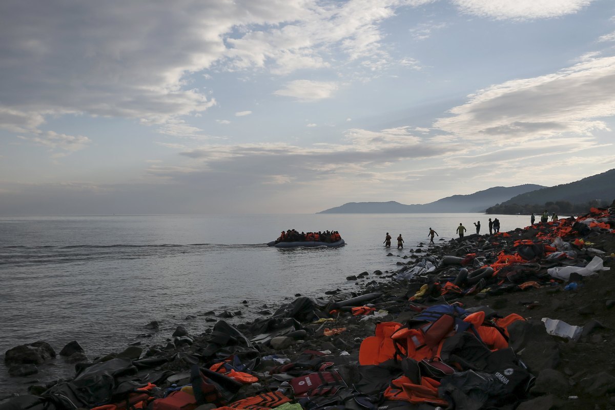 Οι νέες προκλήσεις της κυβέρνησης μετά το χτύπημα στο Παρίσι