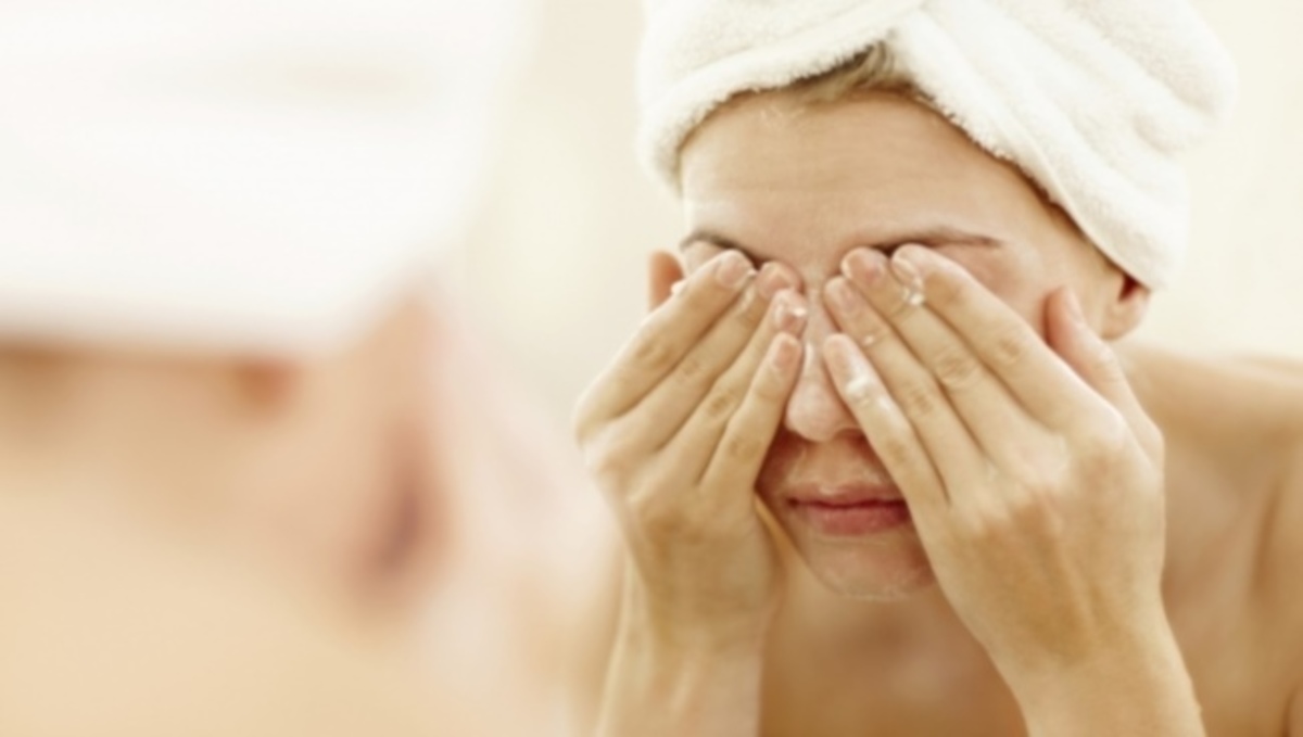 Πλένετε λάθος το πρόσωπό σας – Δείτε τι κάνετε και δεν το καταλαβαίνετε
