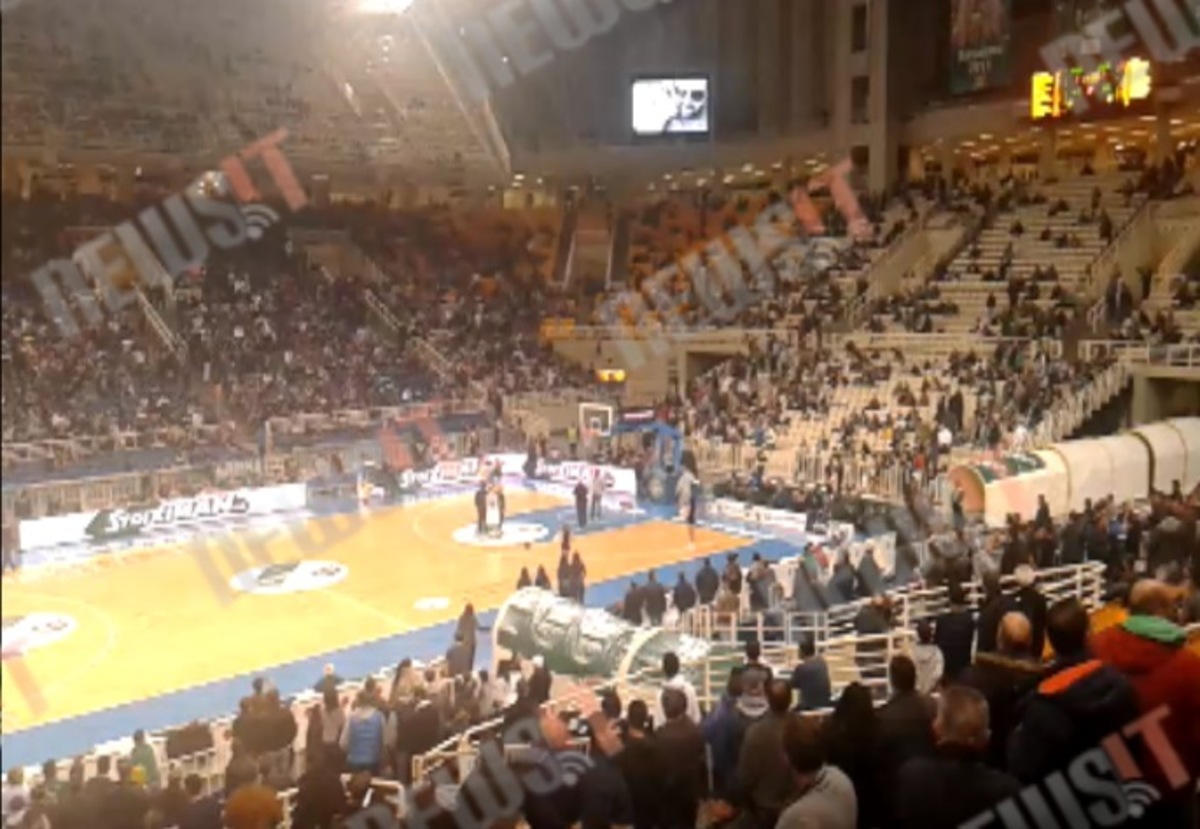 Πρόταση γάμου στο ΟΑΚΑ