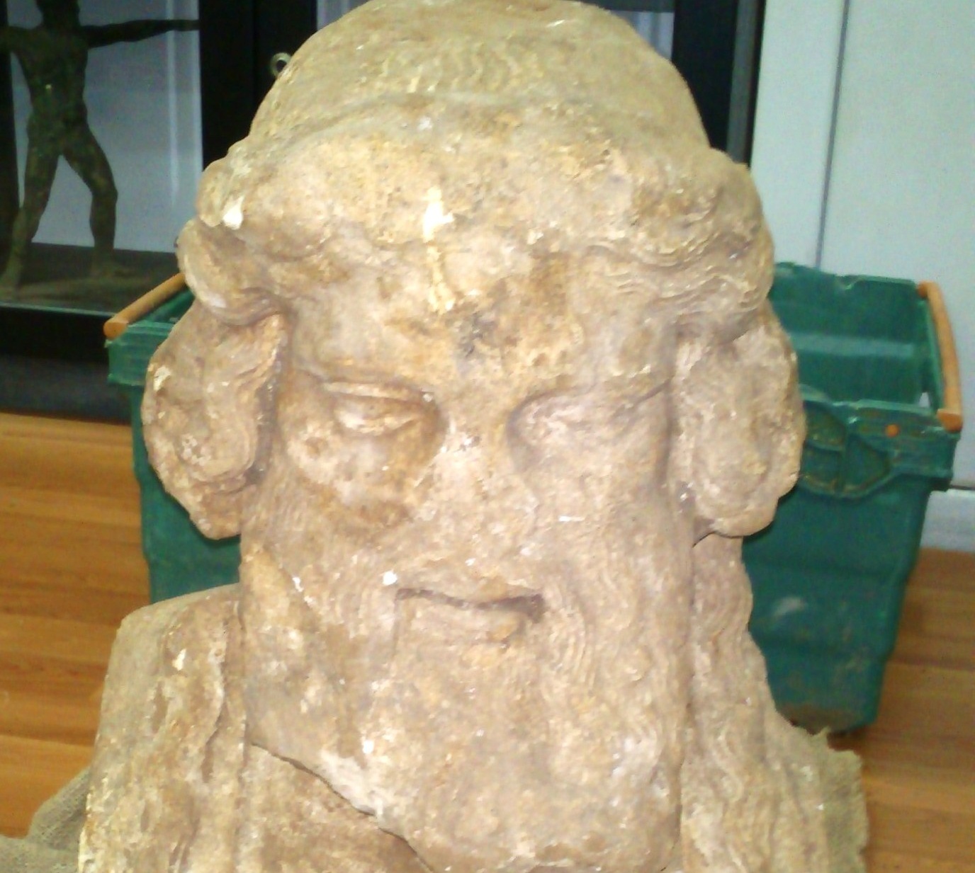 Χειροπέδες σε δύο αρχαιοκάπηλους – ΦΩΤΟ