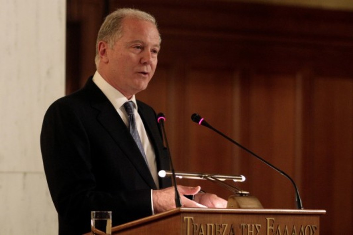 Προβόπουλος: “Υπήρχε σχέδιο Β” – Αν πετούσαν την Ελλάδα έξω από το ευρώ θα επιβάλαμε όριο αναλήψεων