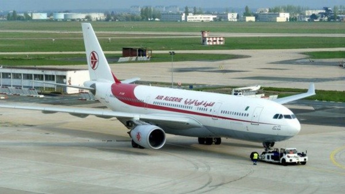 Στο βόρειο Μάλι ή στο Νίγηρα συνετρίβη το “χαμένο” αεροσκάφος της Air Algerie, εκτιμούν οι αρχές – Θύελλα ή σύγκρουση με άλλο αεροσκάφος;