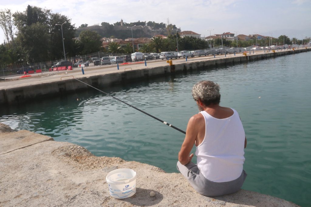 Ήθελαν να βάλουν φόρο και στο ψάρεμα!