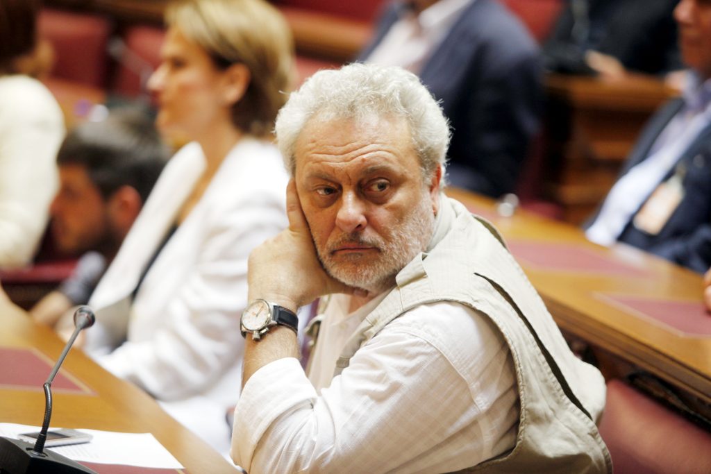 Το να πετάς μπύρες στον Ψαριανό είναι σα να πετάς αγριογούρουνα στον Οβελίξ
