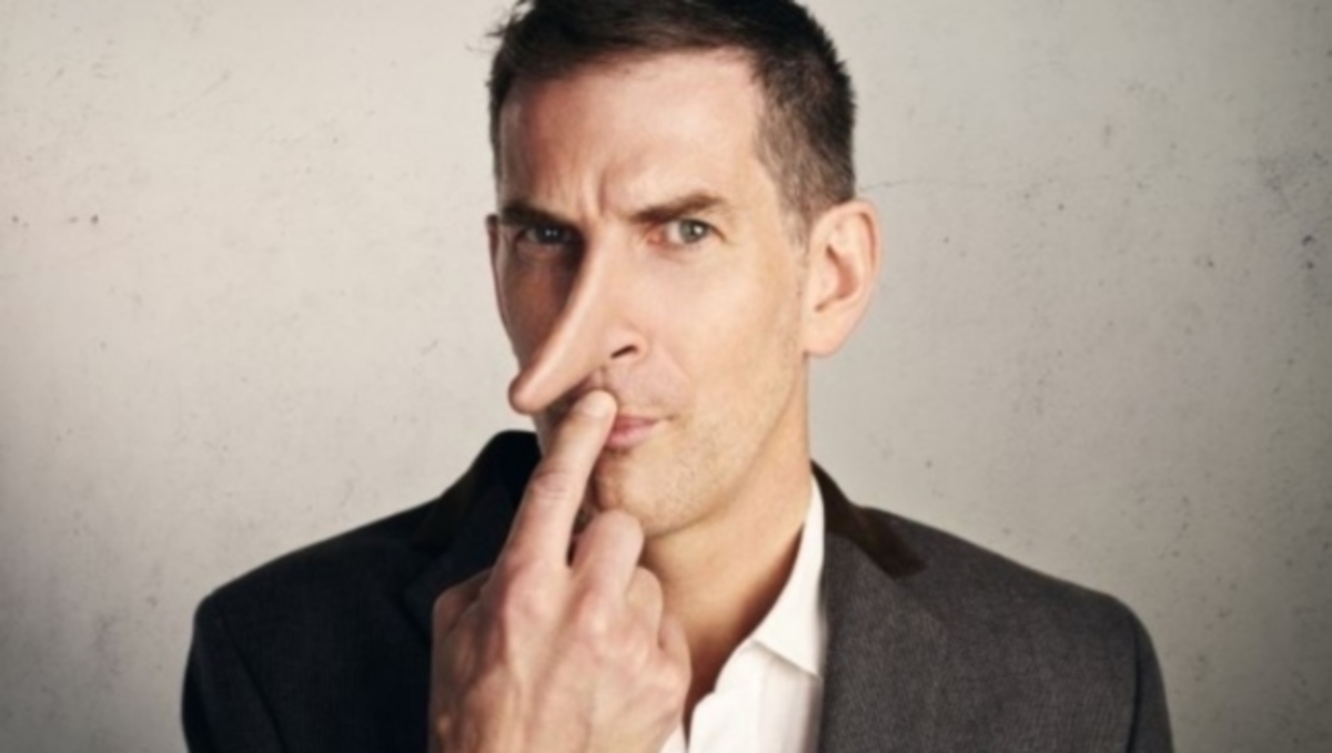 Ποιες λέξεις και φράσεις αποκαλύπτουν έναν ψεύτη (ΒΙΝΤΕΟ)