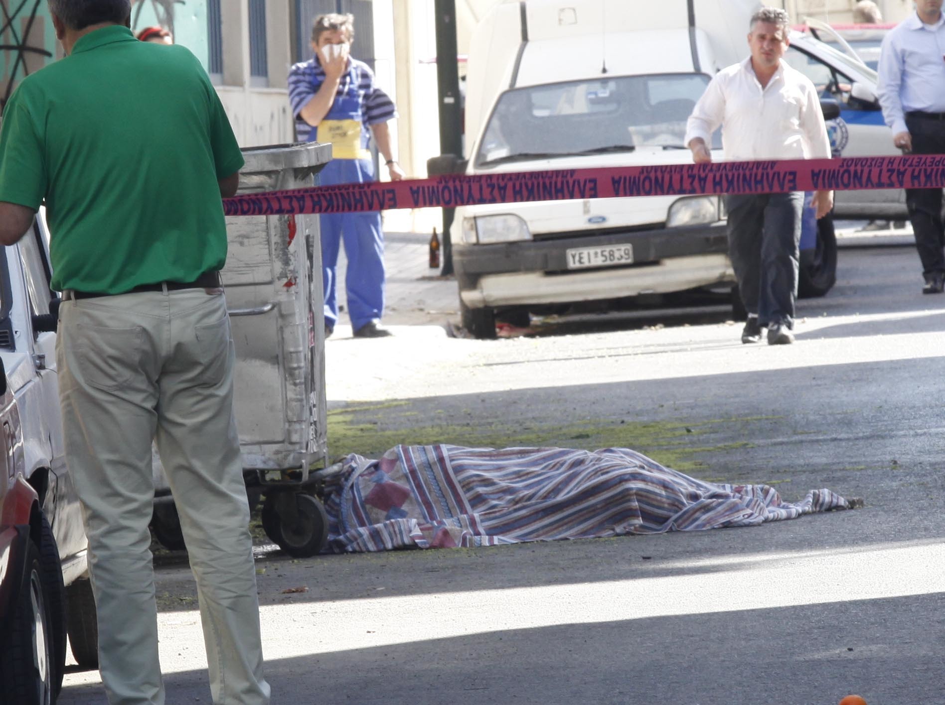Φρίκη στη Χαλκίδα – Βρήκε πτώμα σε πλήρη αποσύνθεση μέσα στο αυτοκίνητό του