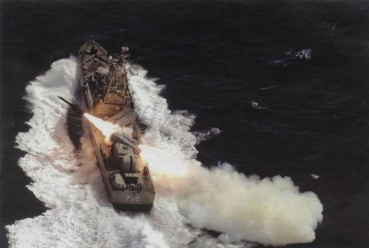 “Βυθίσατε τους Τούρκους” ,λένε αλλά η Ελλάδα μπορεί να τους κρατήσει στα λιμάνια τους