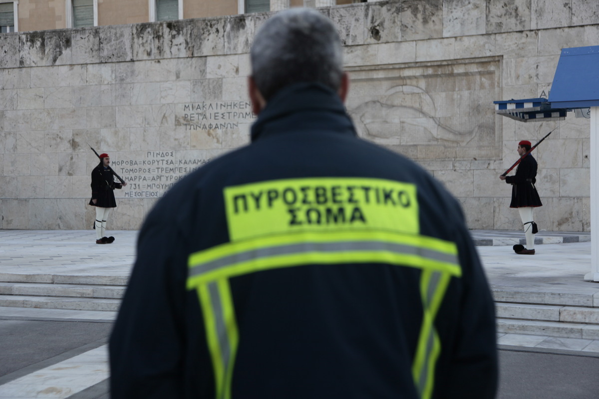 Νίκη των πυροσβεστών – Παρατείνεται η θητεία τους κατά τρία χρόνια