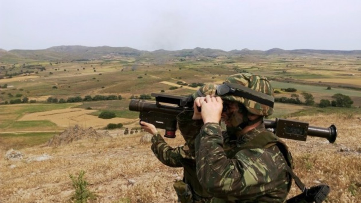 Έτσι εκπαιδεύεται το πυροβολικό μας στη Λήμνο – Εντυπωσιακές φωτογραφίες