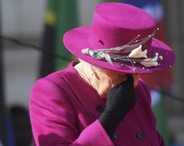 Λονδίνο τρομοκρατικό χτύπημα: Συγκλονίζει η Βασίλισσα