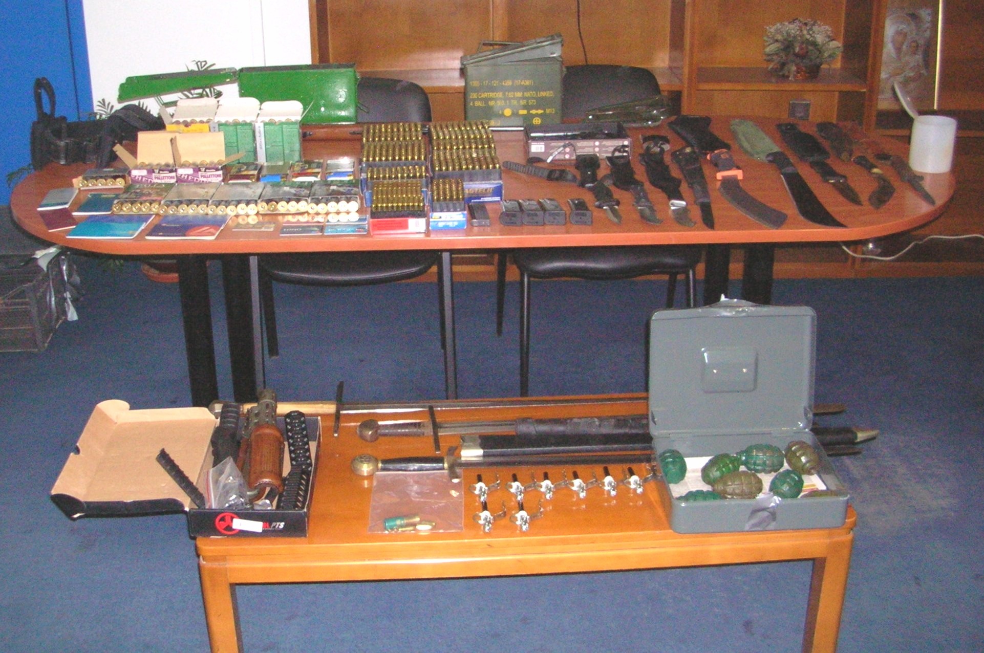 Πήγε να ληστέψει μίνι μάρκετ στη Ραφήνα αλλά “έφαγε” πόρτα