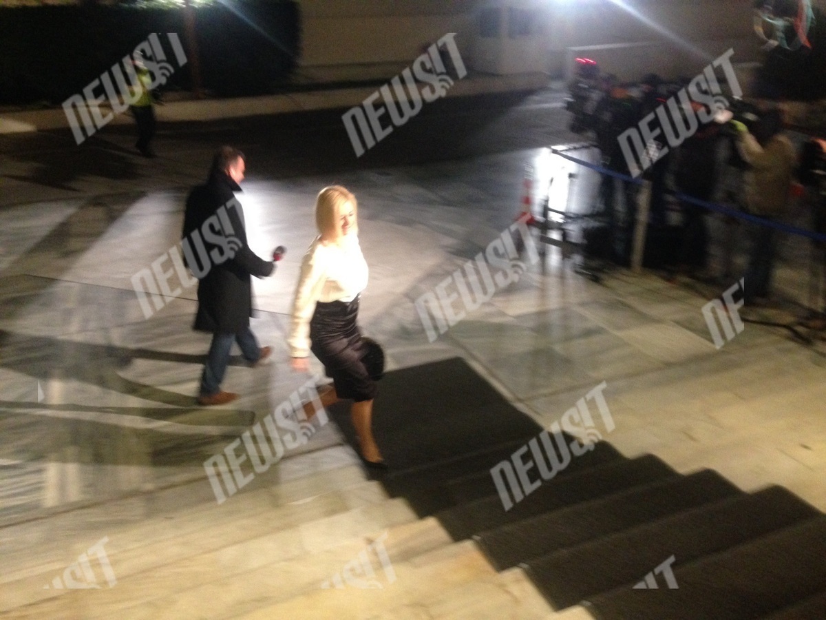 ΠτΔ: Όλοι φασκιωμένοι… Μόνο η Ραχήλ δεν κρύωνε! (ΦΩΤΟ)