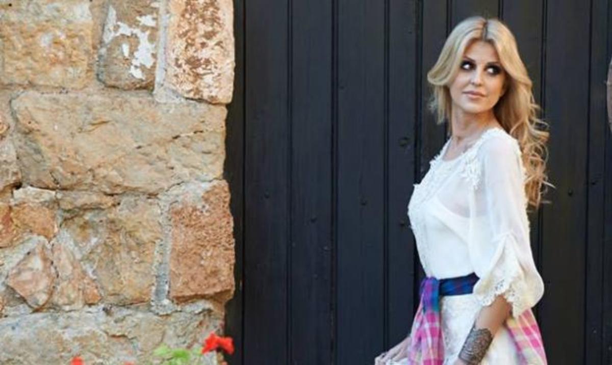 Ε. Ράπτη: Πρόβα νυφικού σε γνωστό κτήμα στην Αθήνα!  Φωτογραφίες και βίντεο