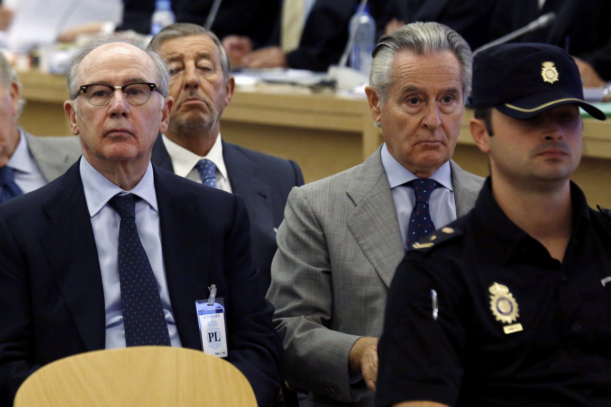 (Αριστερά) Ο Ροντρίγκο Ράτο κατά τη διάρκεια της δίκης ΦΩΤΟ REUTERS