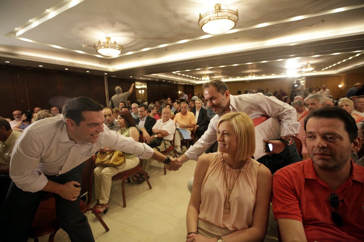 Alexis Tsipras è furioso con Rachel Makri per via dei 100 miliardi